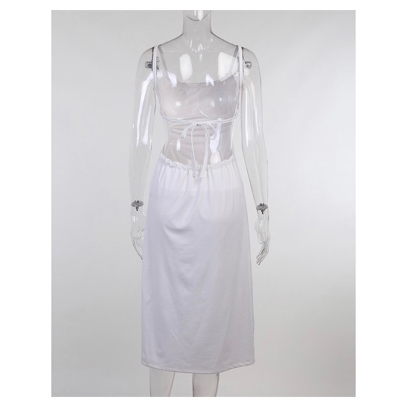 Gia Cut-Out Midi Dress in Black M - Picture 9 of 10